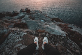 Wie werden weiße Sneaker wieder hell? Wie werden weiße Sneaker wieder hell?