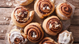 Mmmmhhh... Cinnamon Rolls Mmmmhhh... Cinnamon Rolls